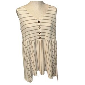 ❄️Striped Torrid  Cream Sleeveless Top size‎ 2
